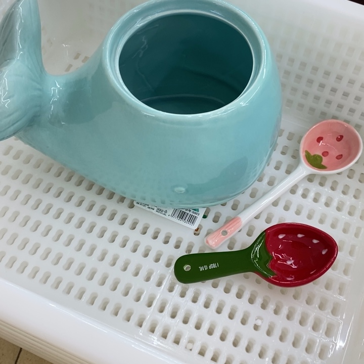 喵***叽微瑕陶瓷不退不换满28包邮，磕碰售后附带开箱视频方可