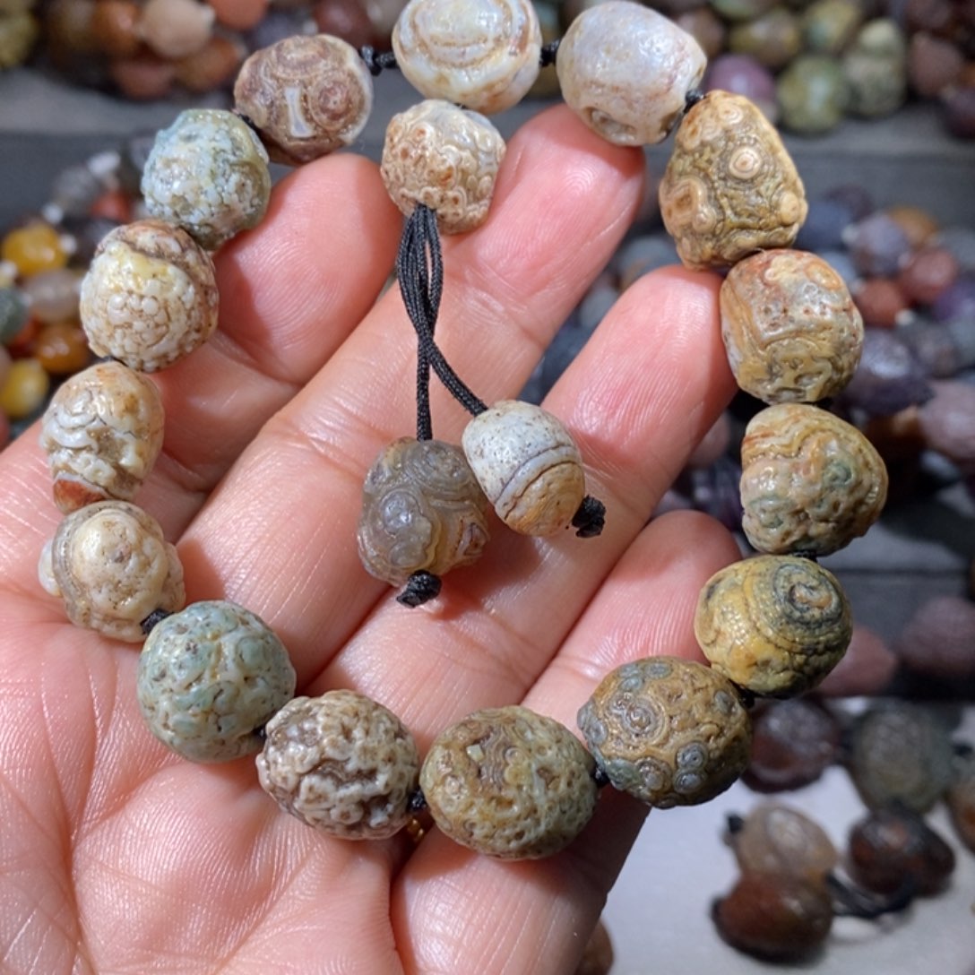 未镶嵌玛瑙/玉髓珠宝奇石