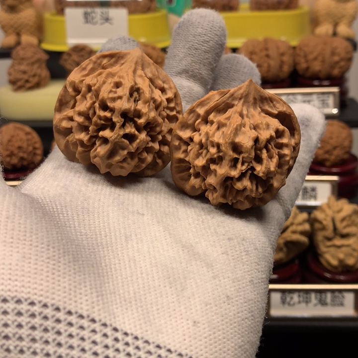 文玩核桃把件帝王42