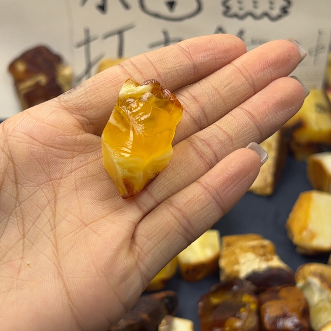 p***g定制琥珀未镶嵌蜜蜡定制