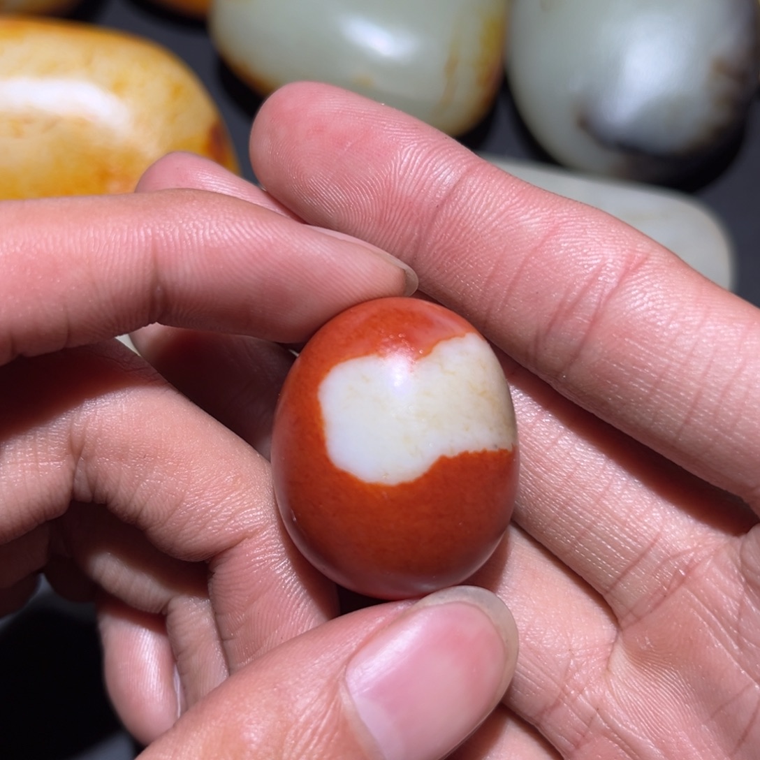 和田玉未镶嵌珠宝奇石