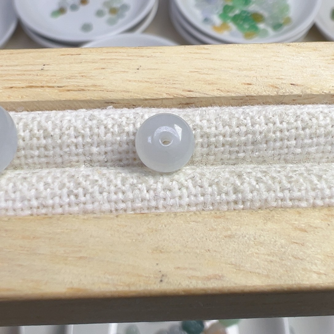 过***糖翡翠散珠鼓珠一颗