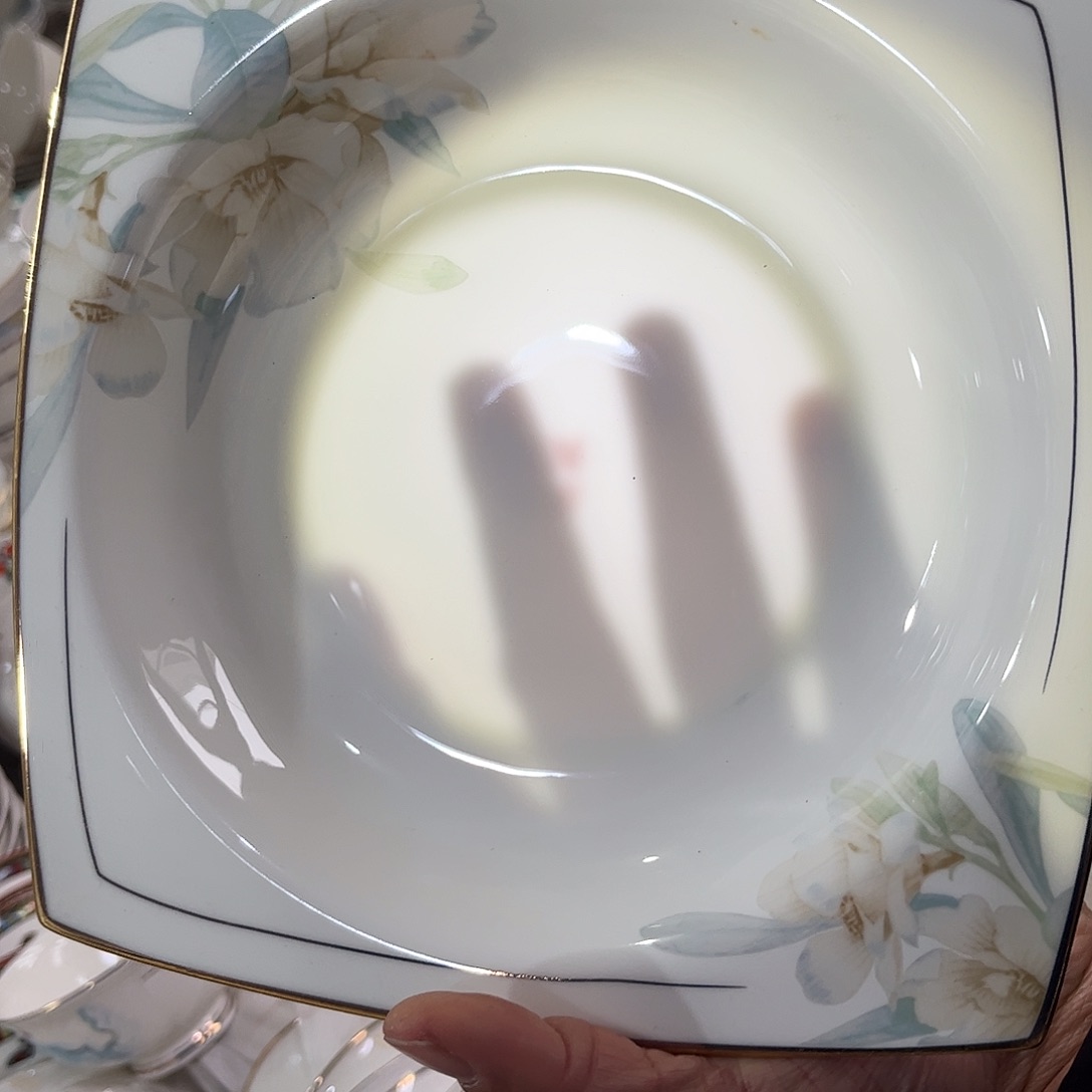 瓷片八寸方深盘六个微瑕