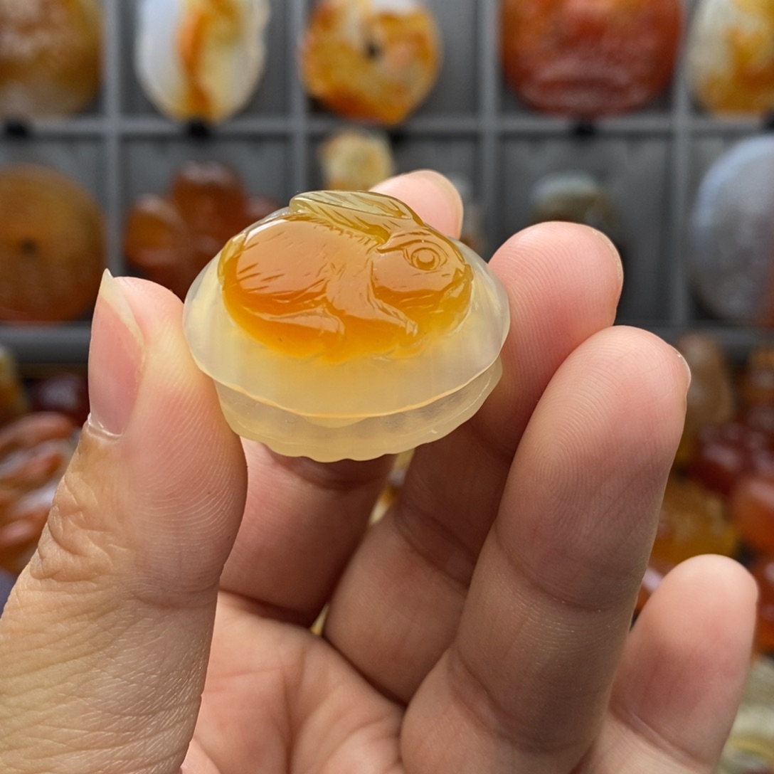 泽***0玛瑙/玉髓未镶嵌颈饰