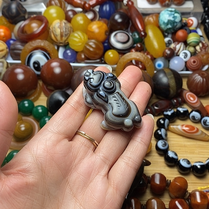 军***人玛瑙/玉髓合金珠宝半成品