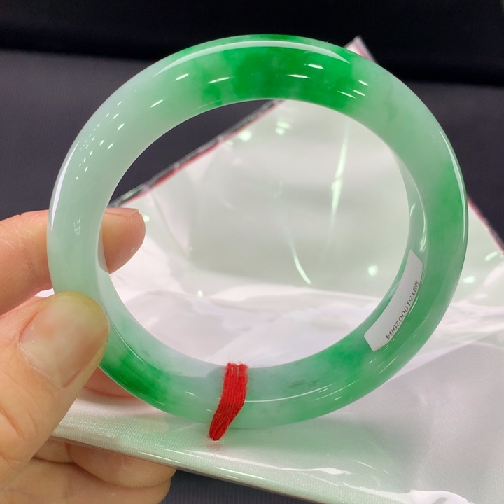 翡翠未镶嵌手镯正圈57-58