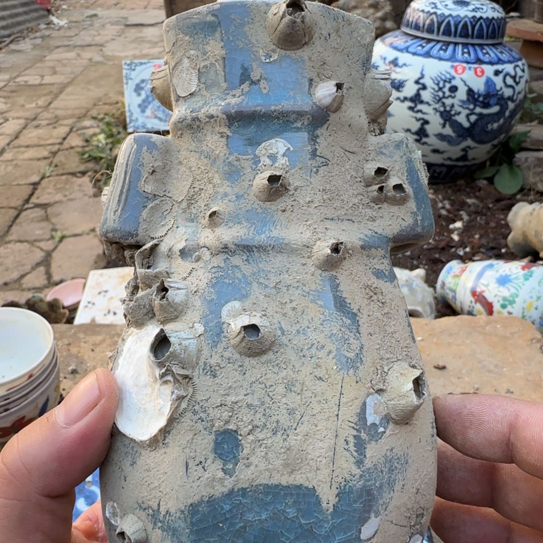 温***海摆件陶瓷器工艺美术作品