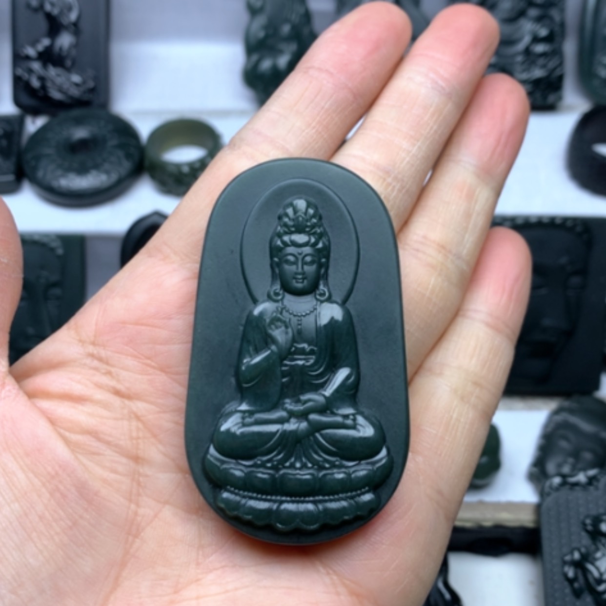 【闪购商品】和田玉颈饰未镶嵌?****?双面雕刻