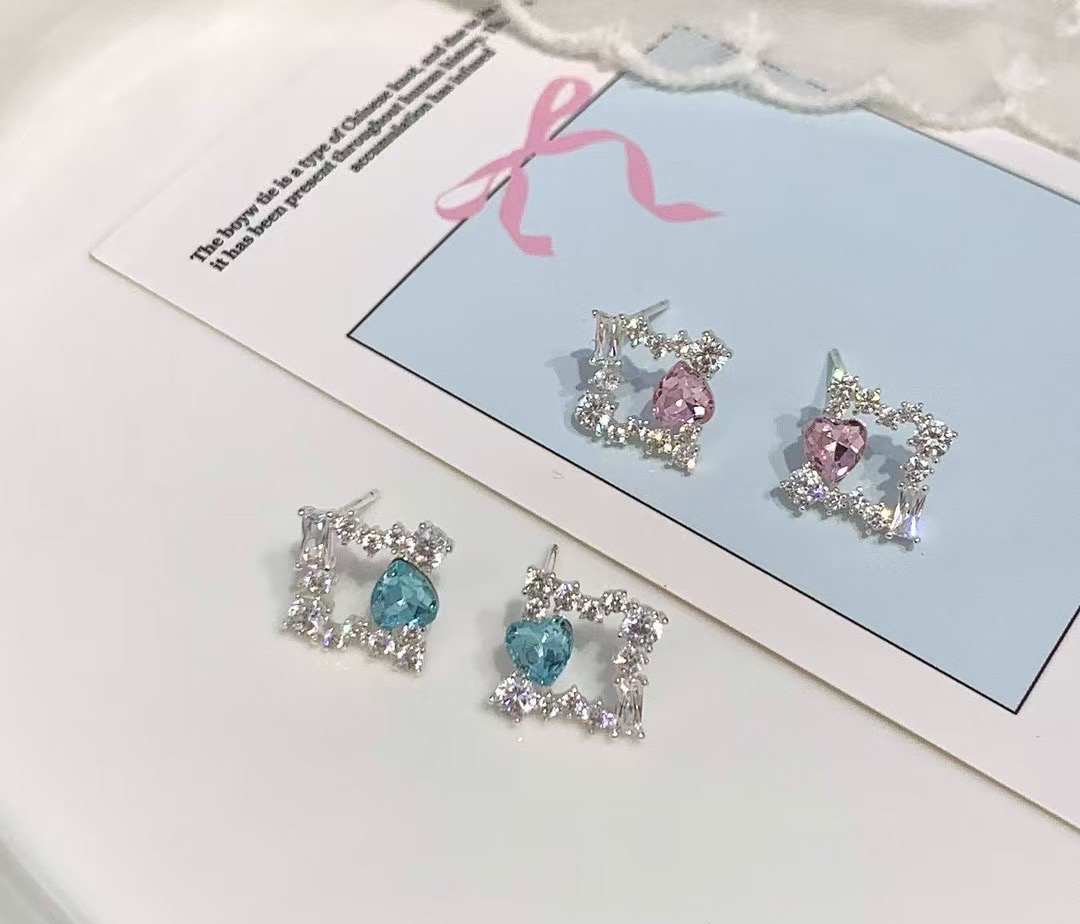 铜合金锆石耳饰 铜合金耳饰直播间拍高级感气质百搭耳钉小众轻奢