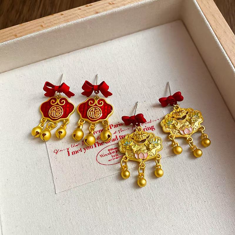 铜合金陶瓷耳饰 中国风蝴蝶平安锁耳钉耳环独特耳饰