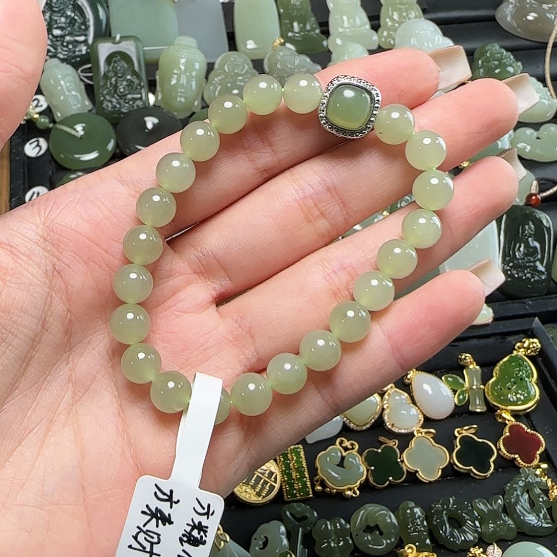 合金手串和田玉卡8