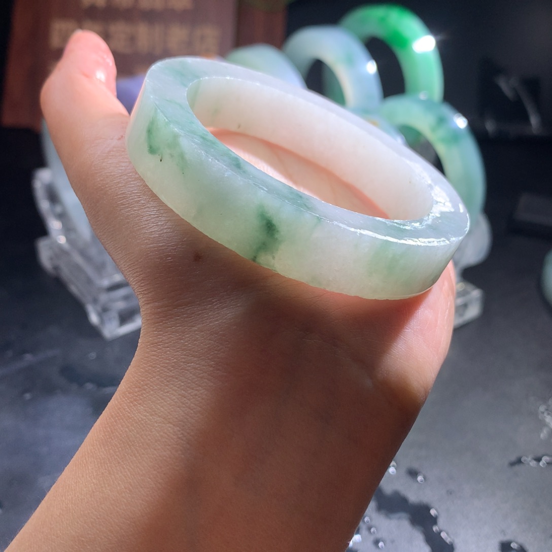 定制翡翠手镯未镶嵌