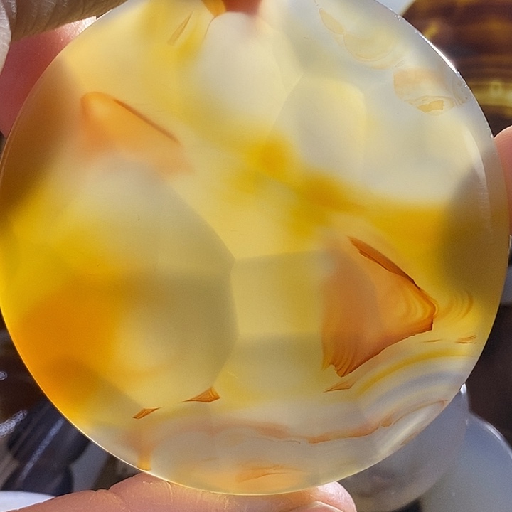未镶嵌颈饰玛瑙/玉髓柳**?