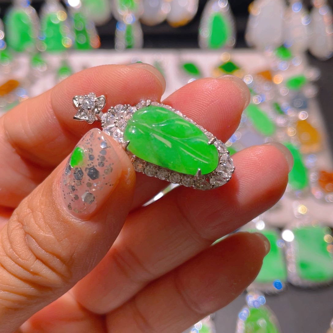 翡翠银S925镶嵌颈饰精品