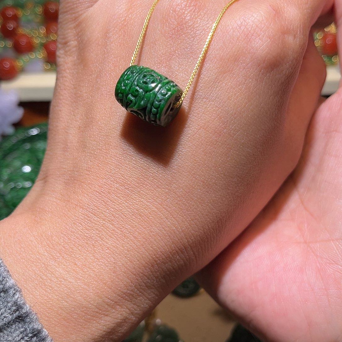 翡翠未镶嵌颈饰翡翠