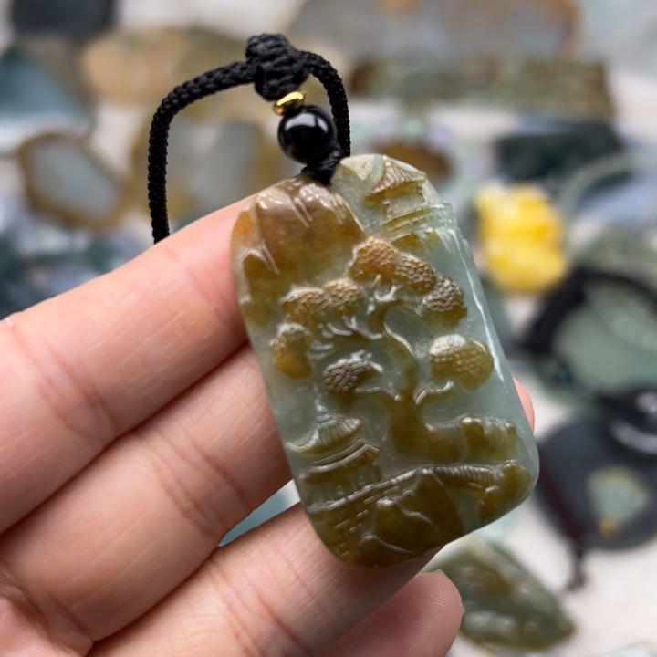 定制翡翠未镶嵌山水