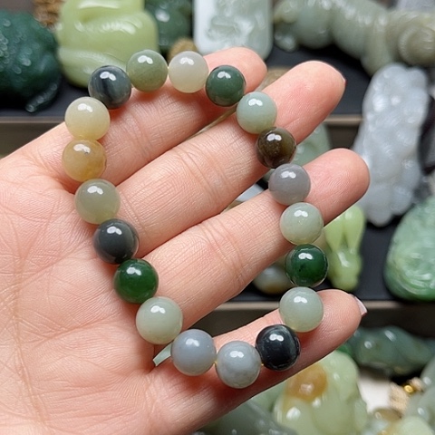 颈饰未镶嵌和田玉龍**神