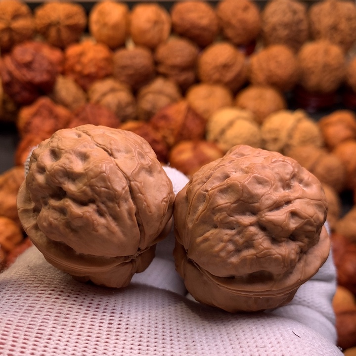 文玩核桃吊坠13……..