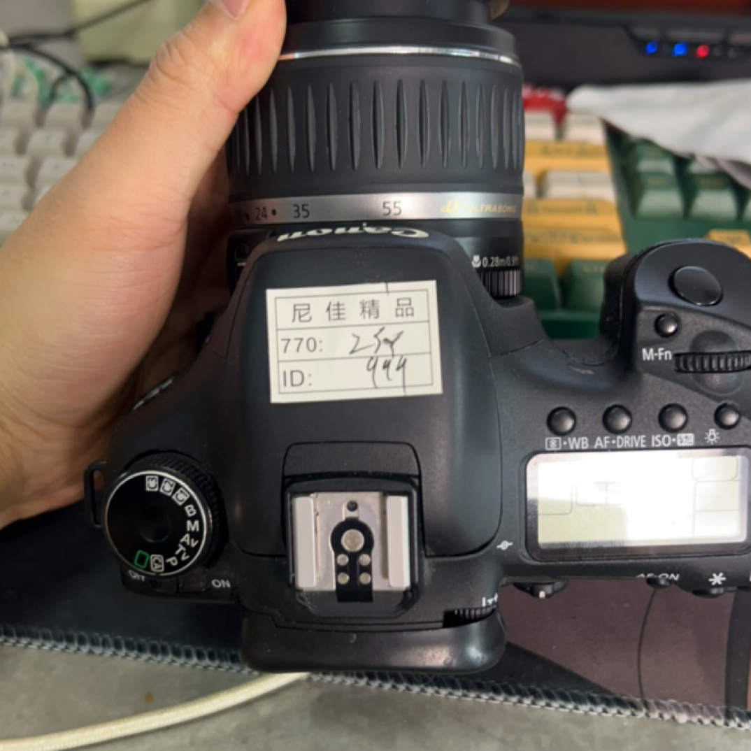 9新 Nikon/尼康 Canon/佳能 - 卡口 二手单反相机/镜头（无配件）