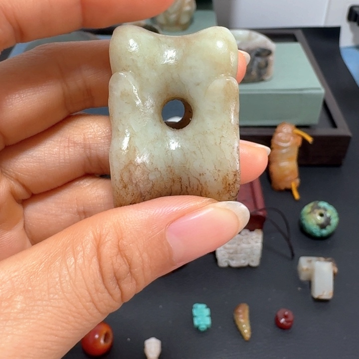 和田玉未镶嵌颈饰用****2