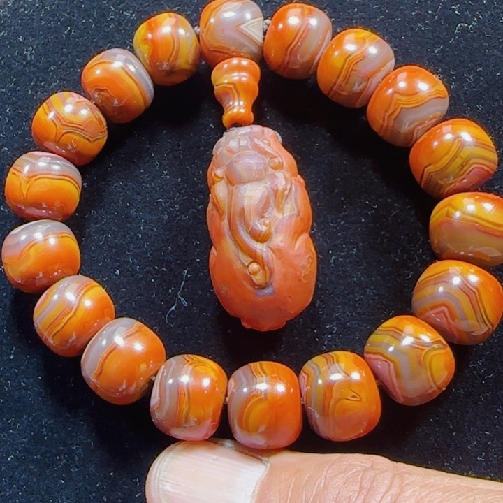 玛瑙/玉髓14尺寸红黄拉丝老型手串未镶嵌