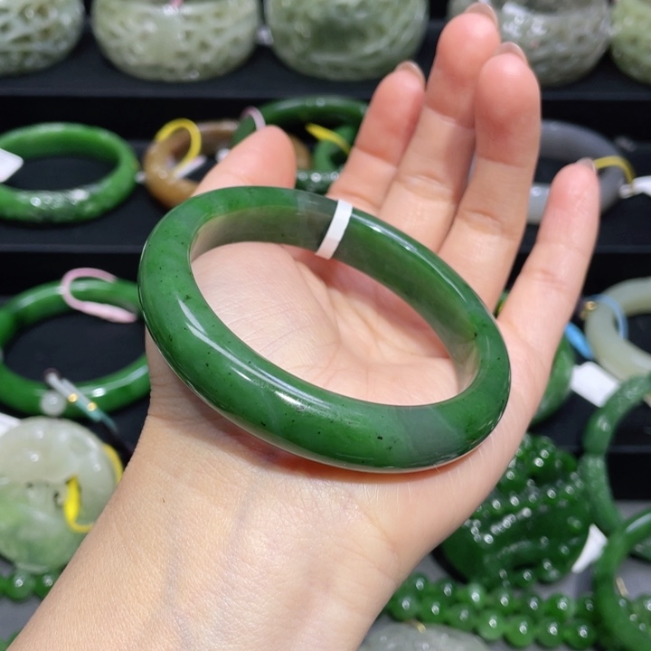 和田玉手镯57圈口 编号80未镶嵌