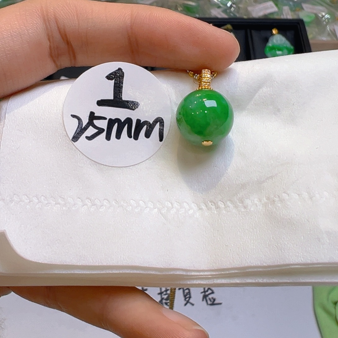 翡翠18K金镶嵌吊坠(不含链)