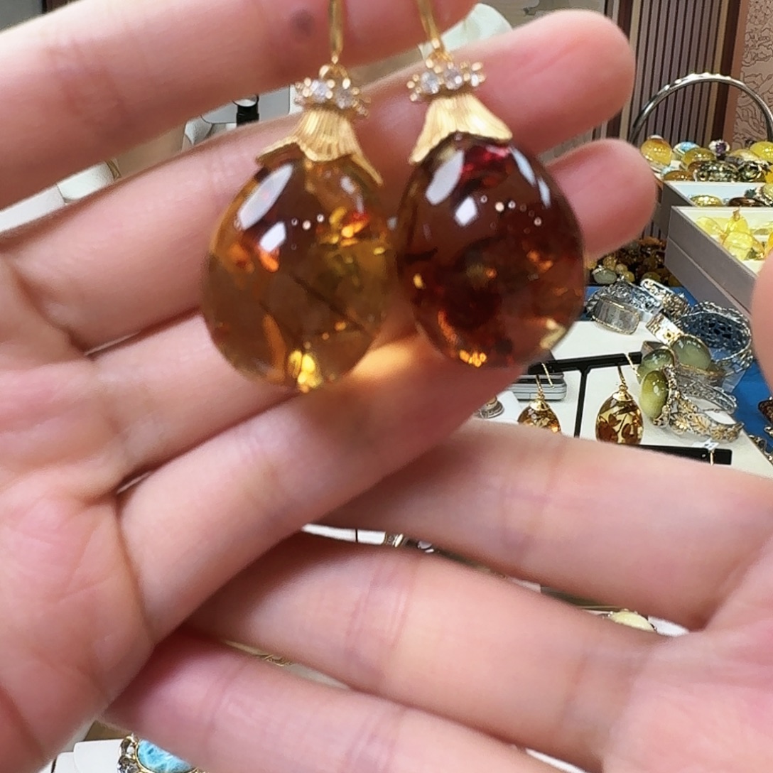 琥珀未镶嵌颈饰耳坠