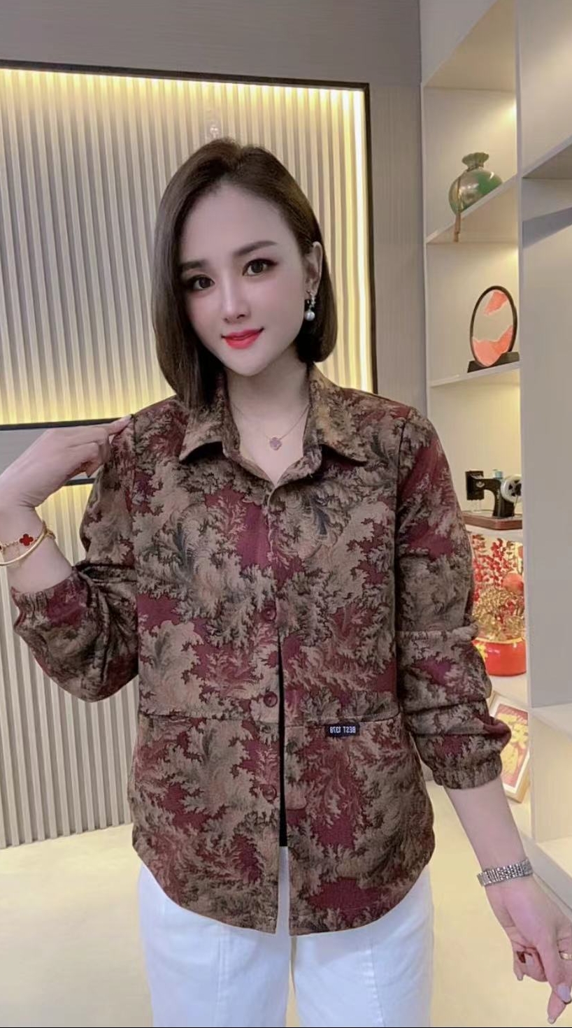 2025碎花休闲风薄款常规中老年女装衬衣时尚外套