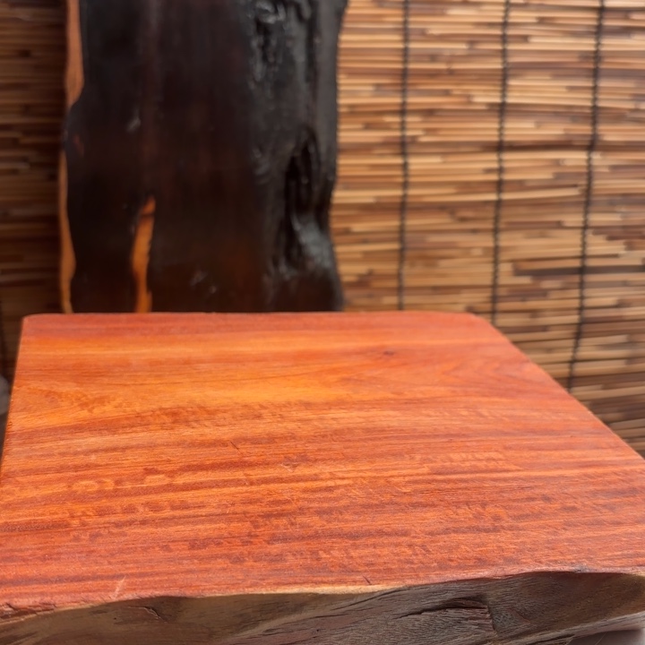 玉***品大叶紫檀（黑酸枝木类）