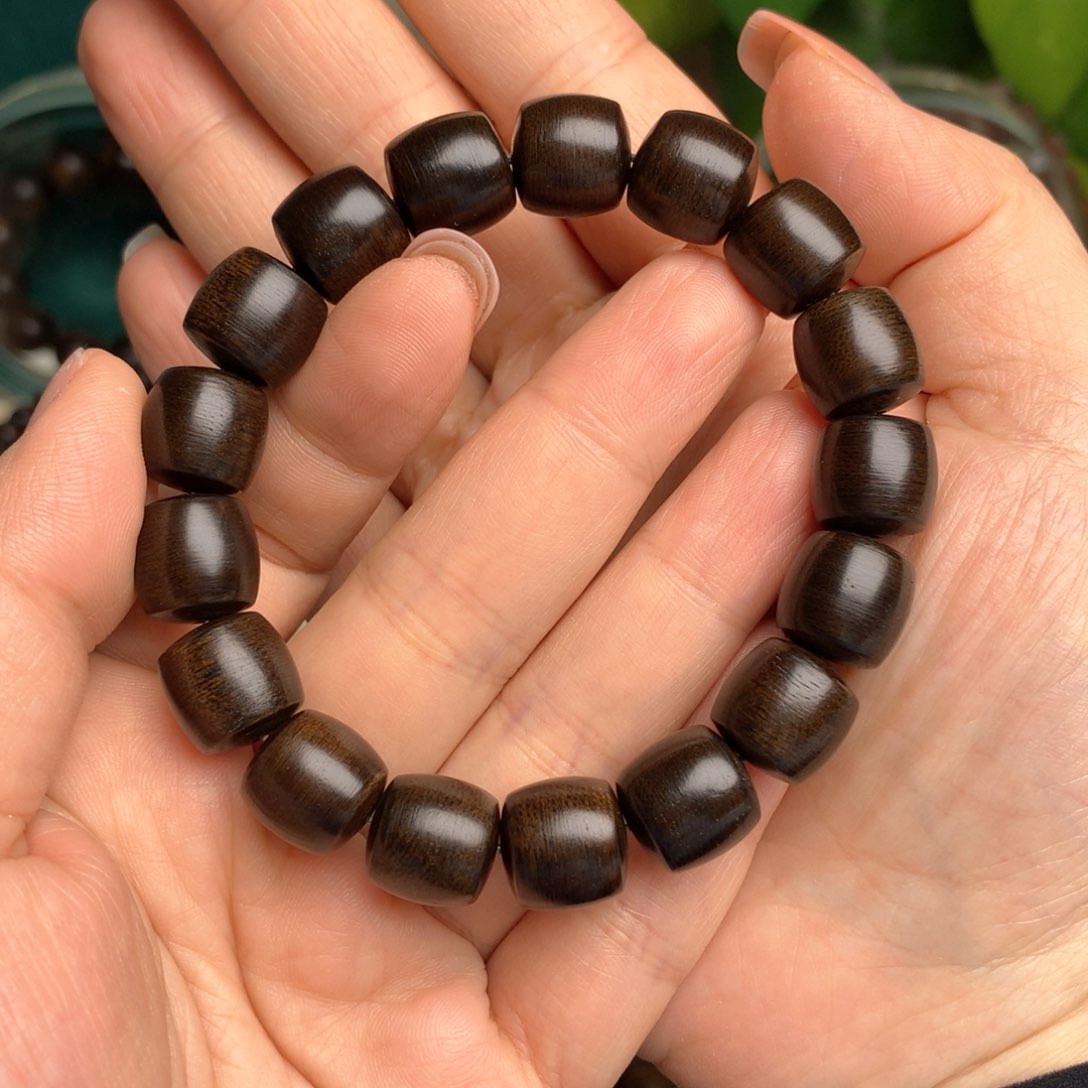 沉香手串白*林12白棋玉化老料桶珠