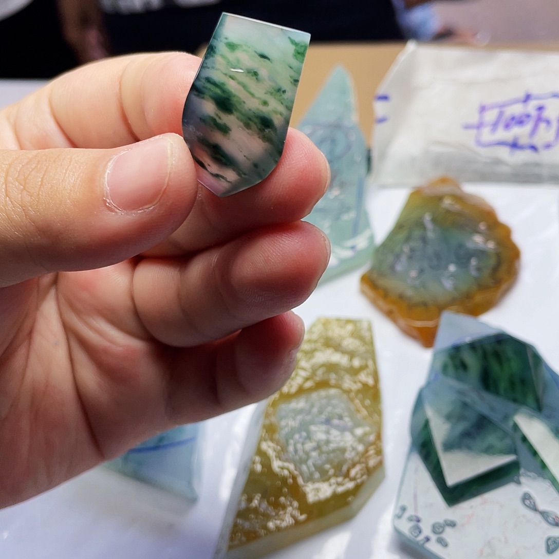 定制翡翠未镶嵌材料