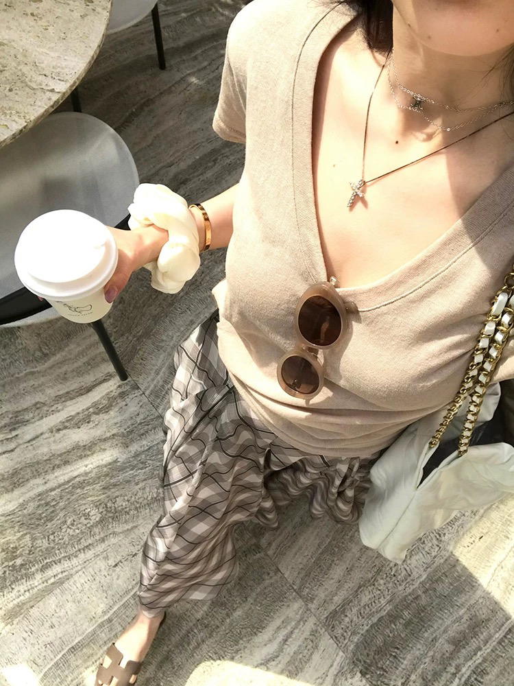 休闲百搭V领棉T（孤专用）