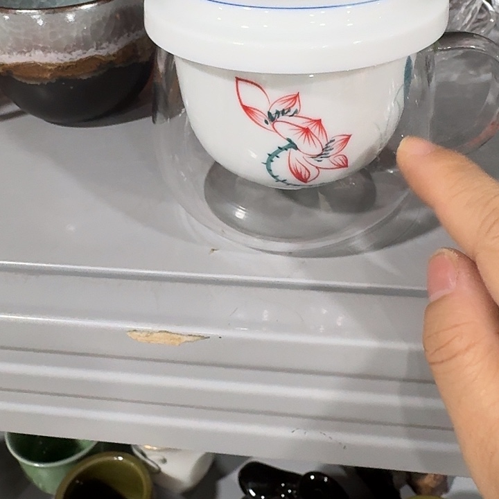 主人杯一个，瓷。。。