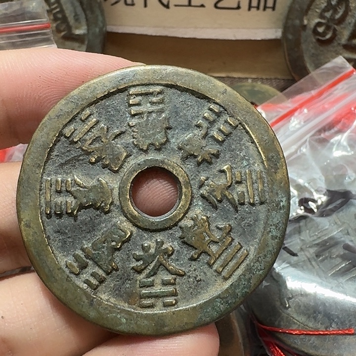 收***旧铜现代工艺品花钱