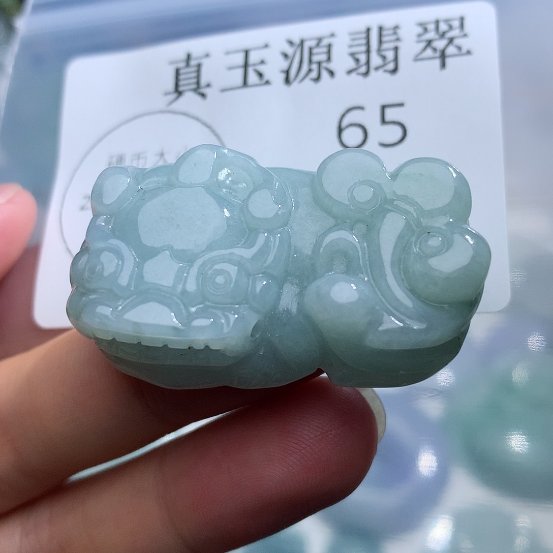 翡翠未镶嵌颈饰65