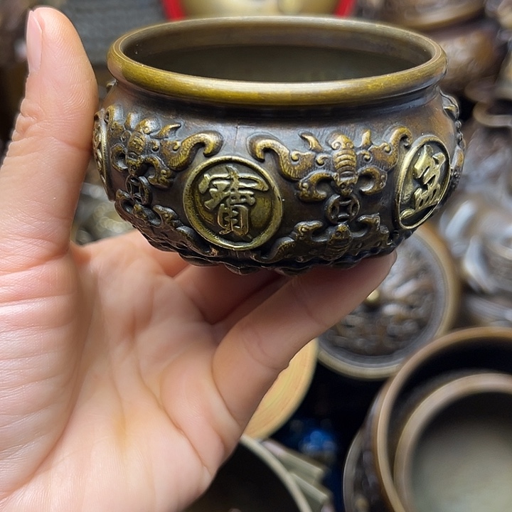 铜器摆件老王直播间