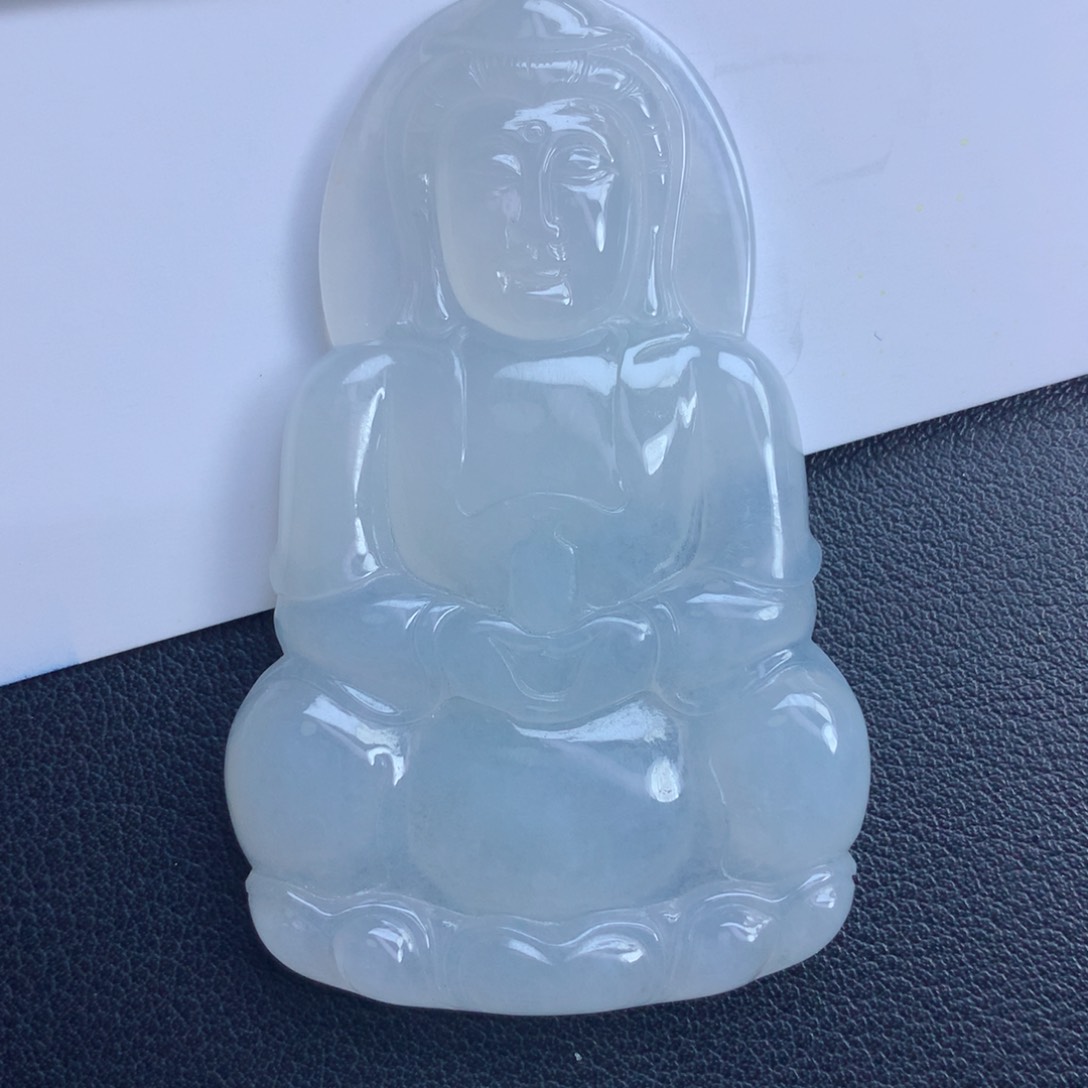 翡翠颈饰未镶嵌观音