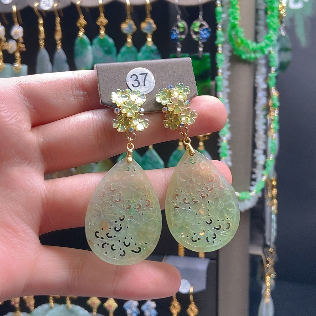 翡翠未镶嵌耳饰翡翠