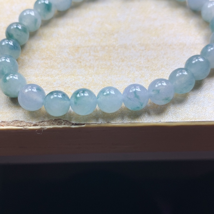 翡翠颈饰未镶嵌吊坠