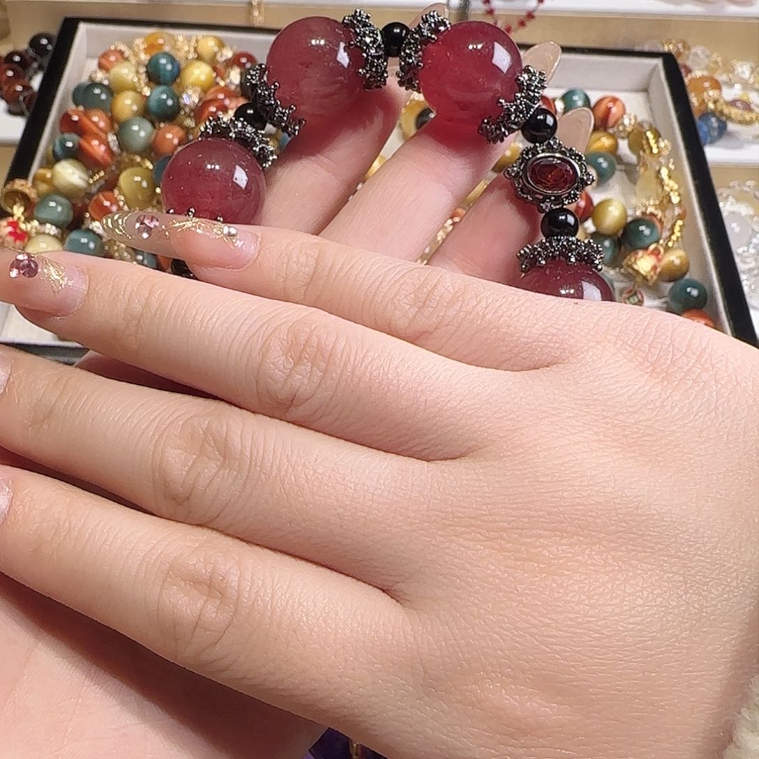 水晶手链未镶嵌敖***?把