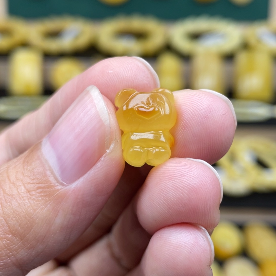 琥珀裸石未镶嵌琥珀蜜蜡