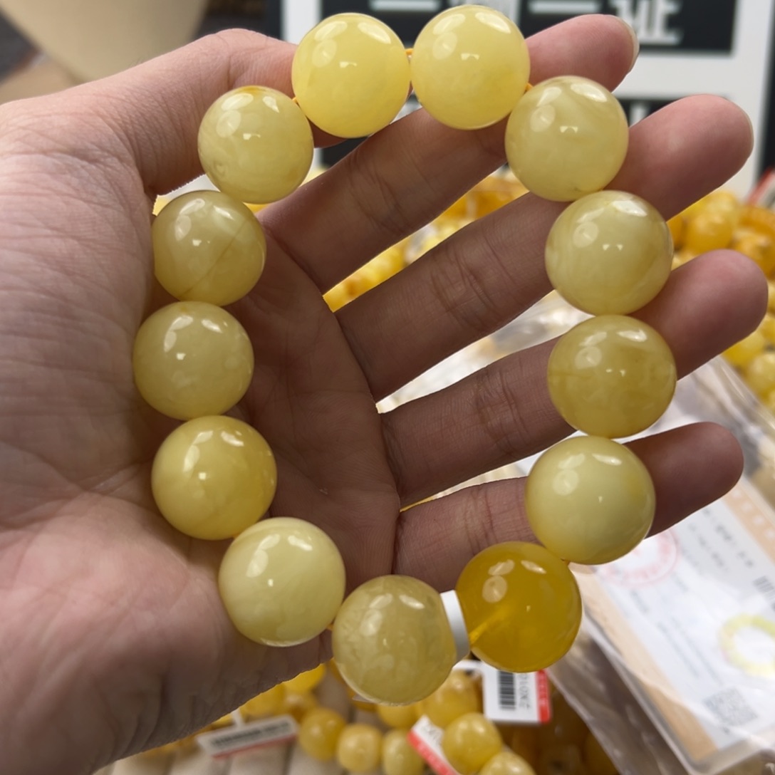 琥珀珠宝奇石未镶嵌
