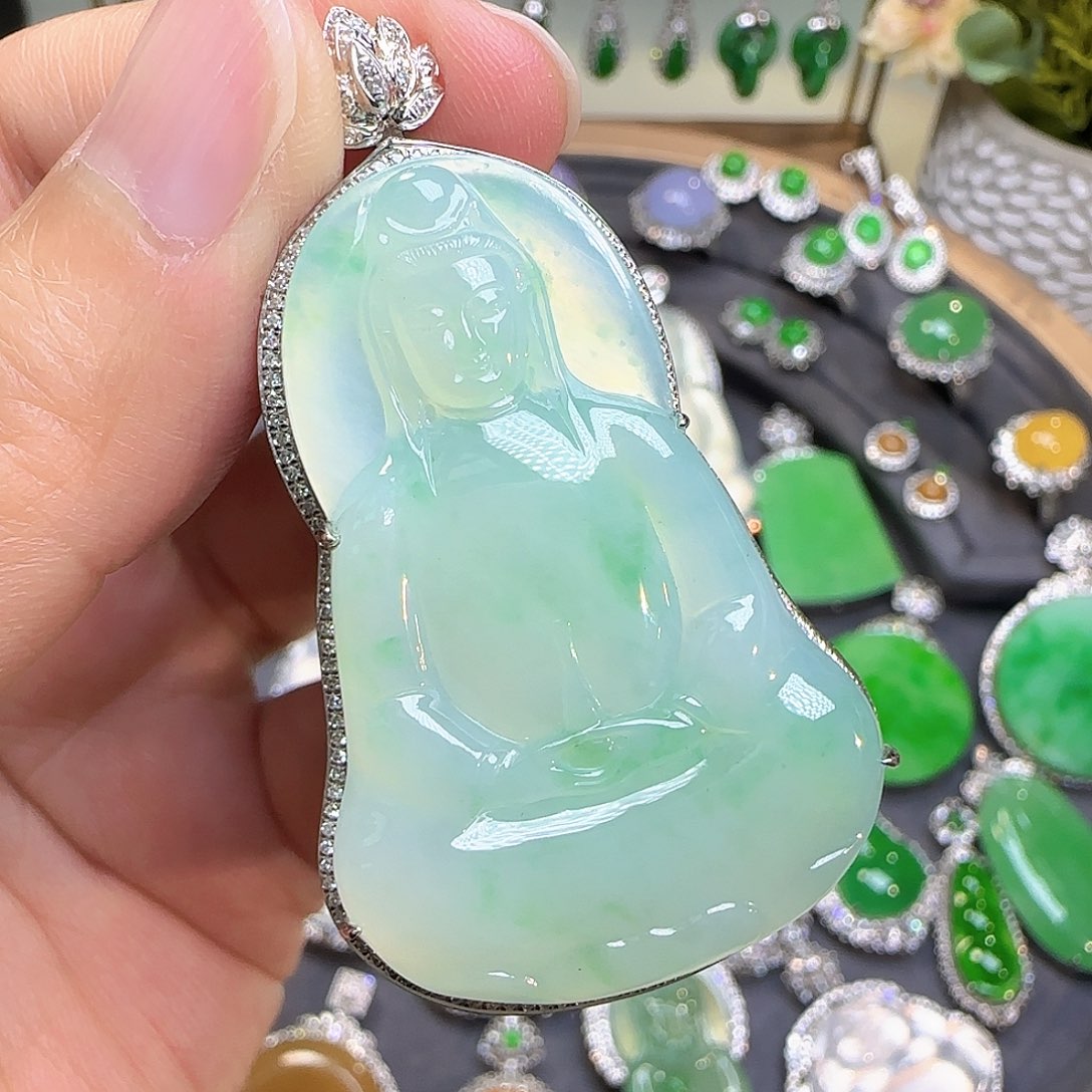 翡翠颈饰18K金镶嵌翡翠颈饰18K金镶嵌