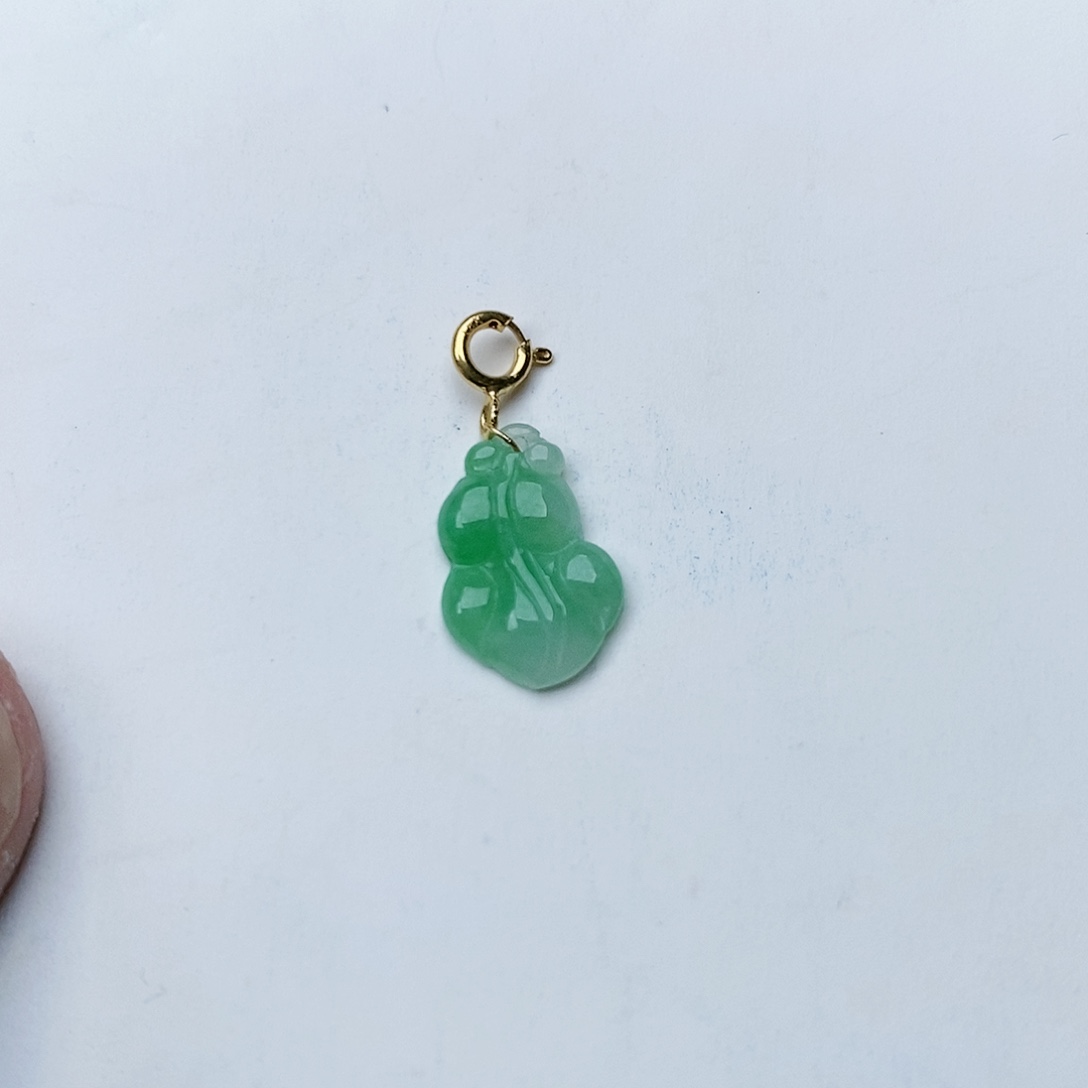 翡翠颈饰18K金镶嵌金鱼