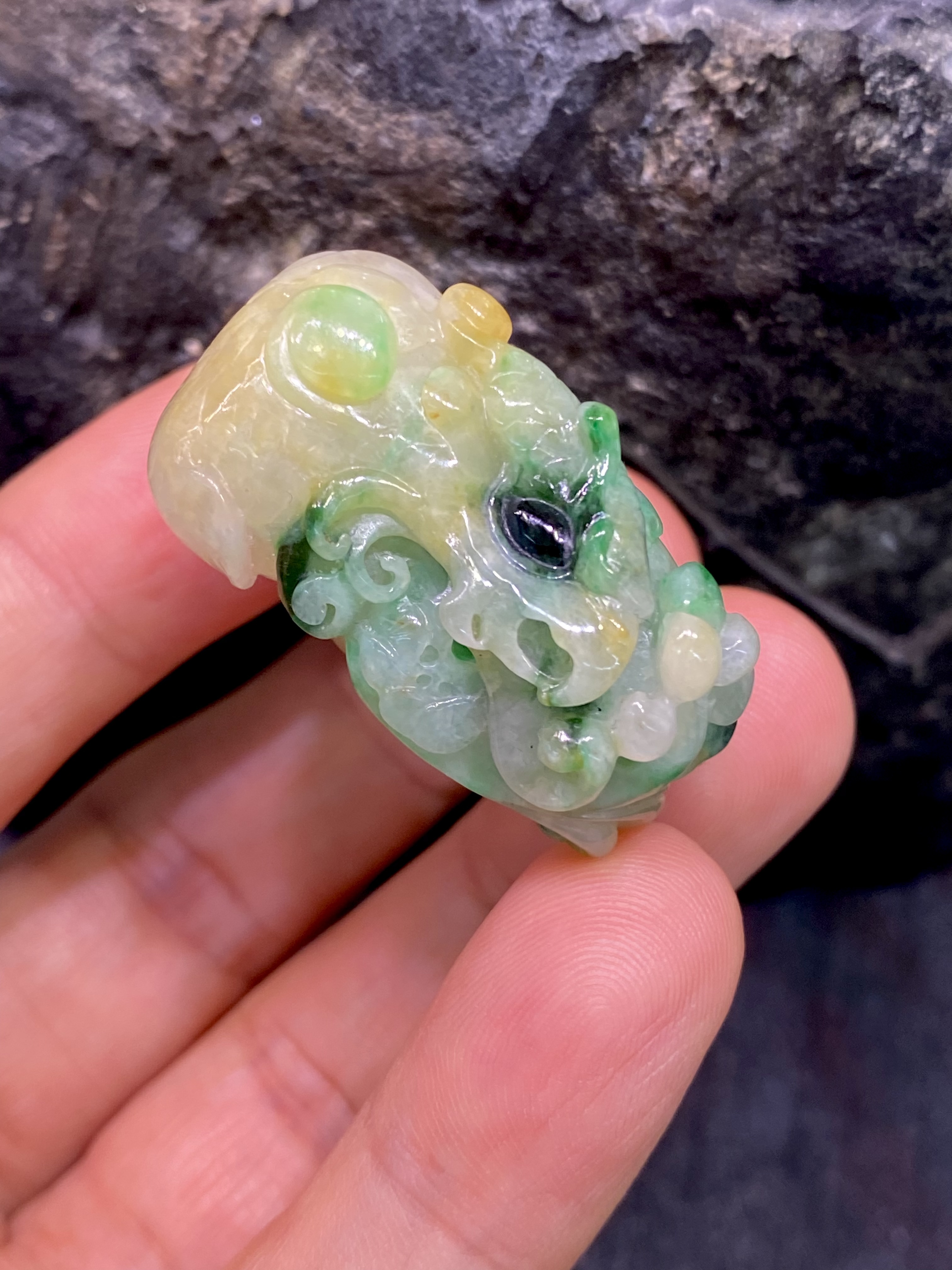 三彩翡翠英明神武戒指