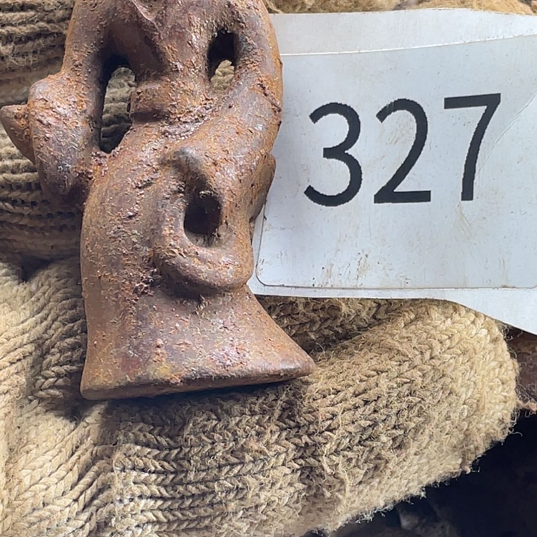 用***9和田玉（糖玉）未镶嵌挂件