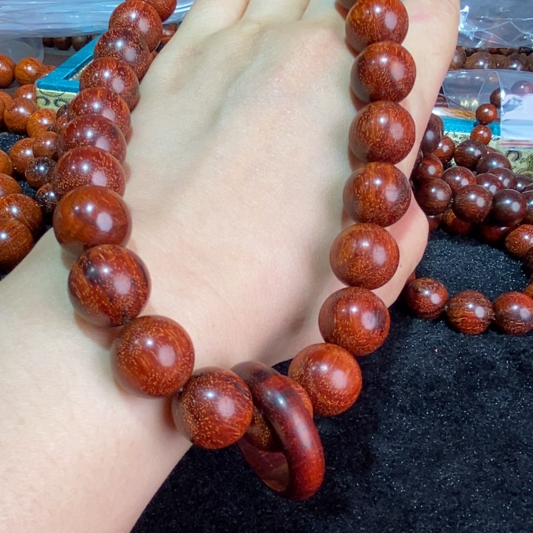 檀香紫檀（小叶紫檀）无***?