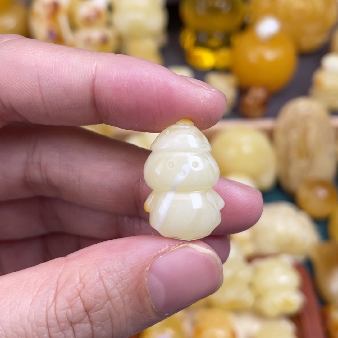 琥珀裸石未镶嵌蜜蜡