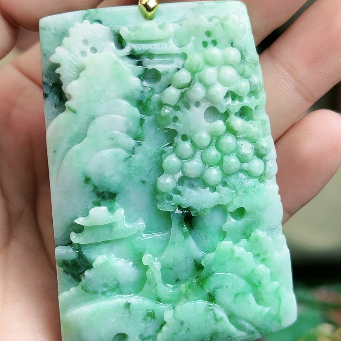 翡翠颈饰未镶嵌吊坠